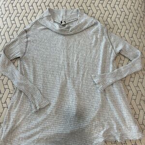 We the Free Mock Neck Sweater size XS